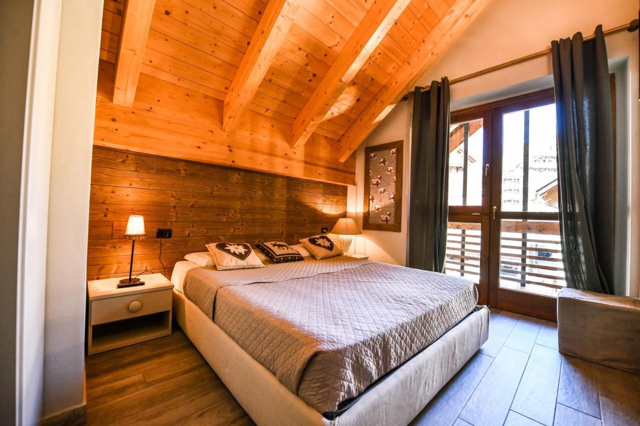 Stalle Lunghe Deluxe Apartments ปราโตเนโวโซ ภายนอก รูปภาพ