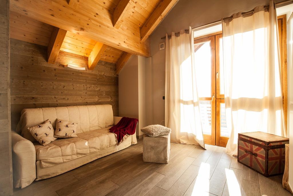 Stalle Lunghe Deluxe Apartments ปราโตเนโวโซ ภายนอก รูปภาพ